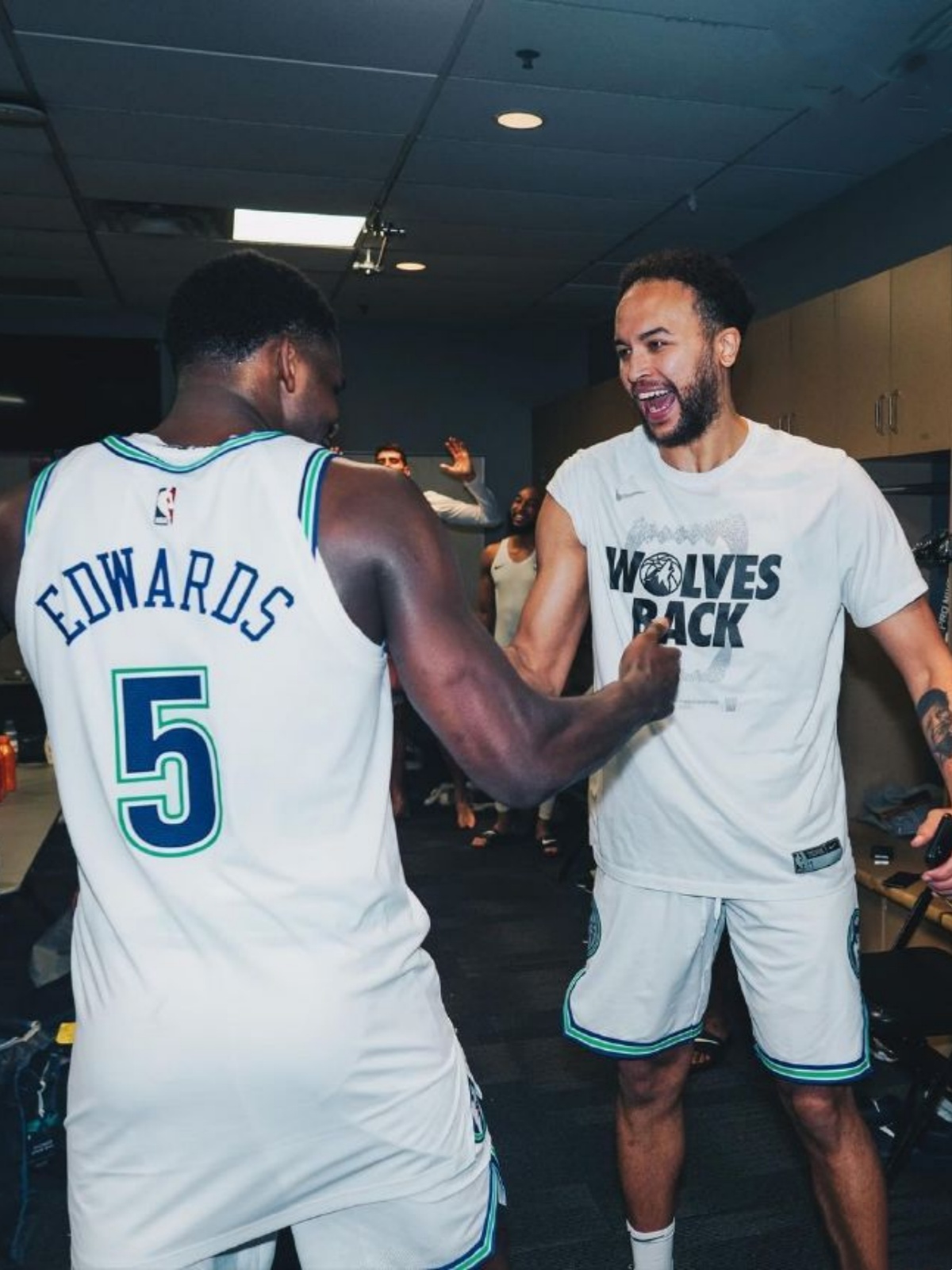 NBA球员在社交平台上晒出训练视频