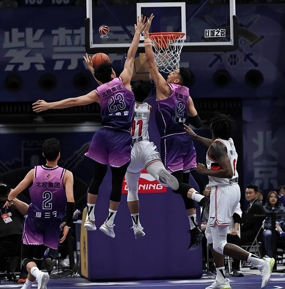 一支实力均衡的球队打出精彩比赛