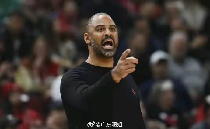 火箭队主帅因战术不力遭批评