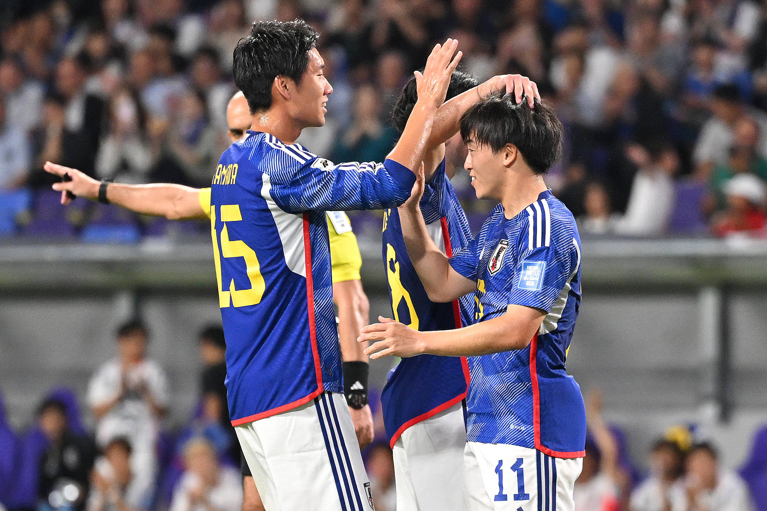 日本队球员登陆英超联赛，引起轰动