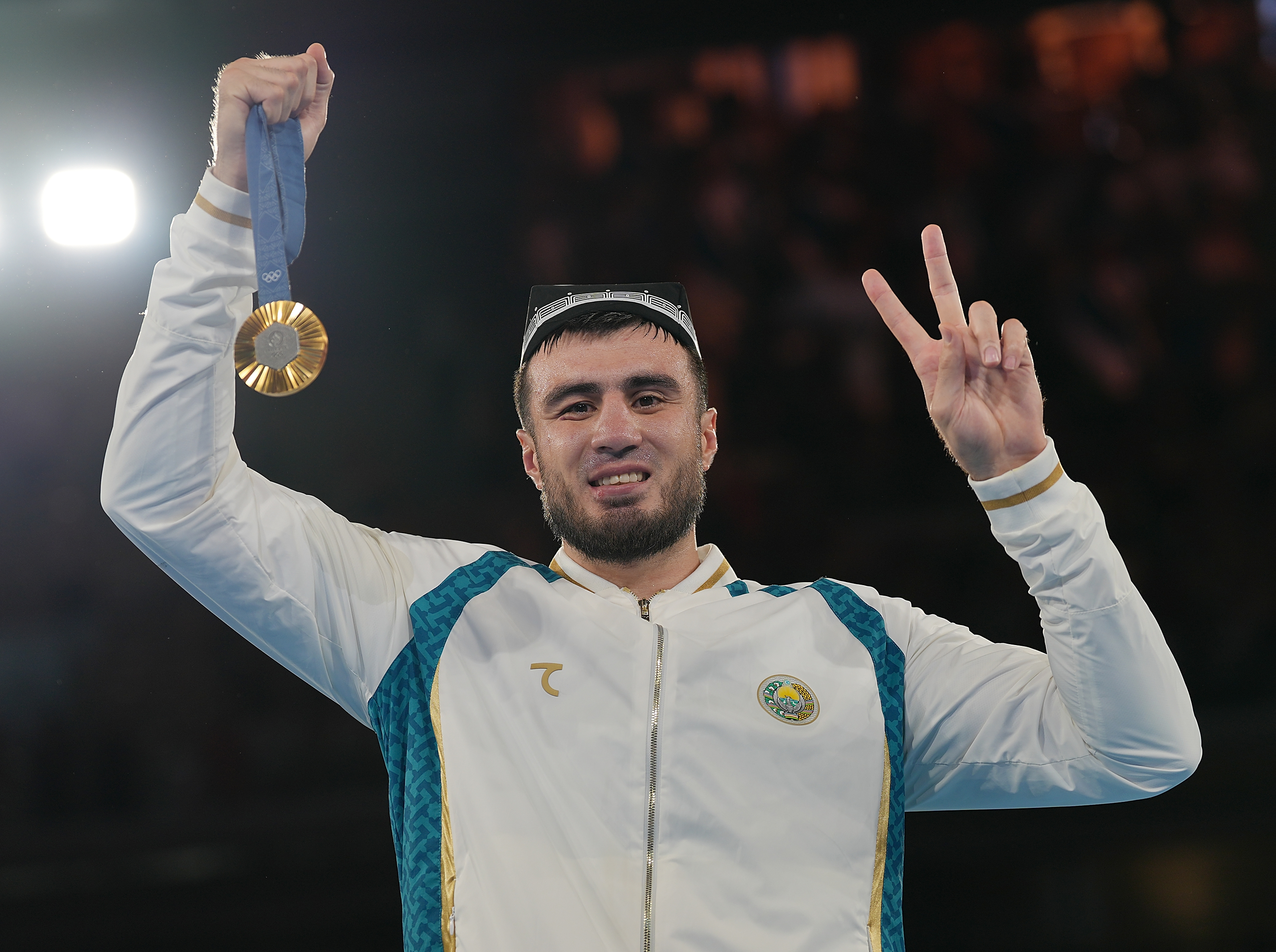 乌克兰选手在举重比赛中获得佳绩