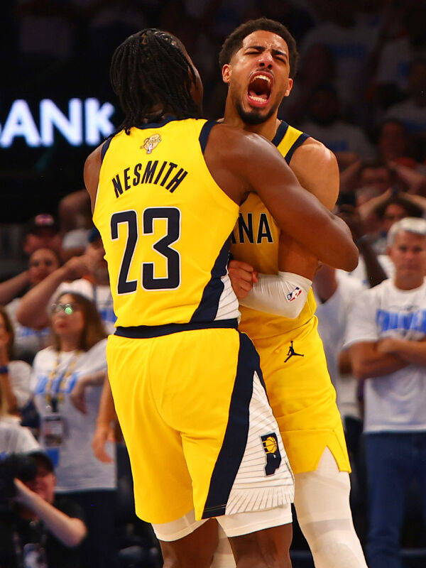 卢卡折戈主场逆转胜，球队在比赛末段完成绝杀成功实现逆转