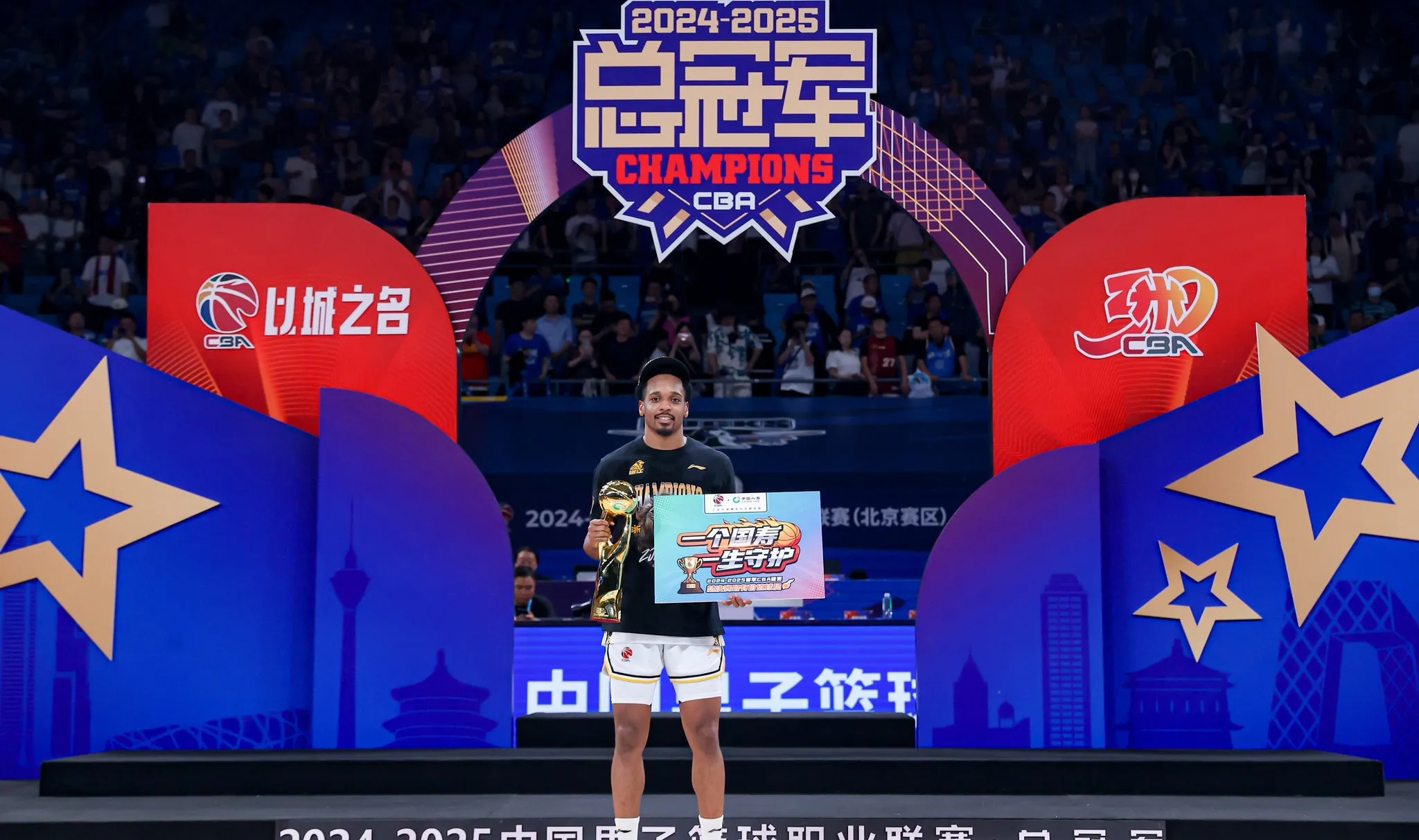 关键时刻:球队正备战周末比赛 关键时刻:球队正备战周末比赛